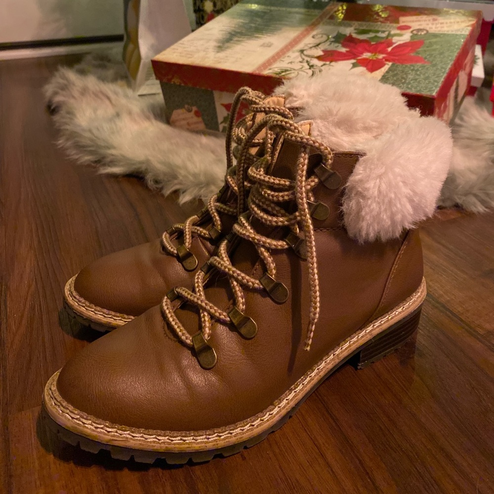 Express Faux Fur Brown Boots